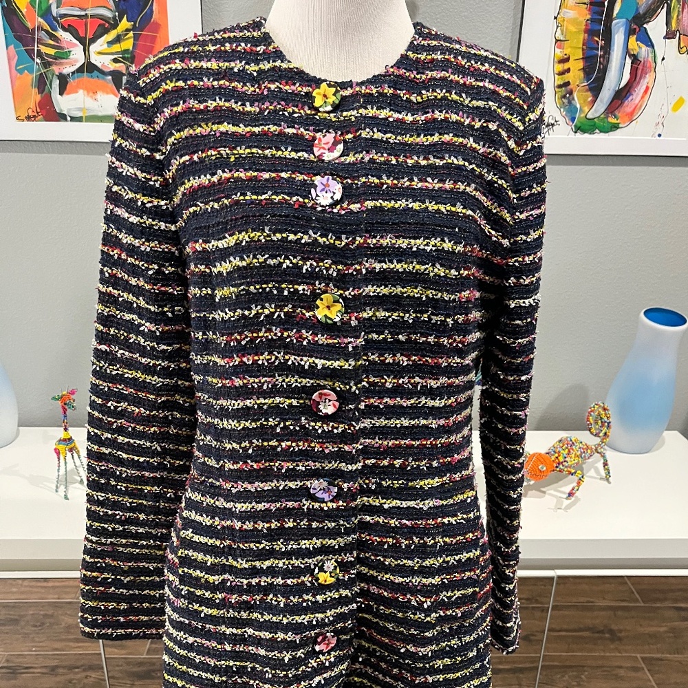 Woman’s size 8 Cabi Multicolored Headline Topper